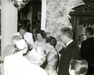 Image description is not available for 1957.001